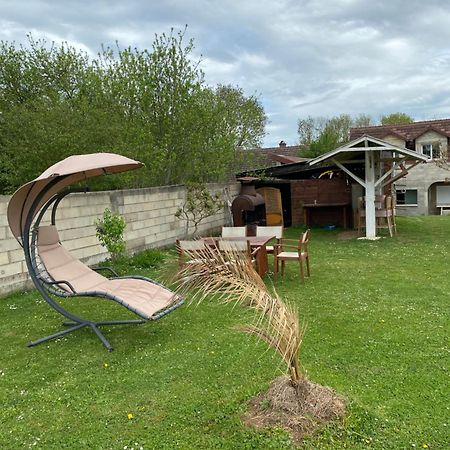 Apartamento L'Entrenous Charmes  Exterior foto